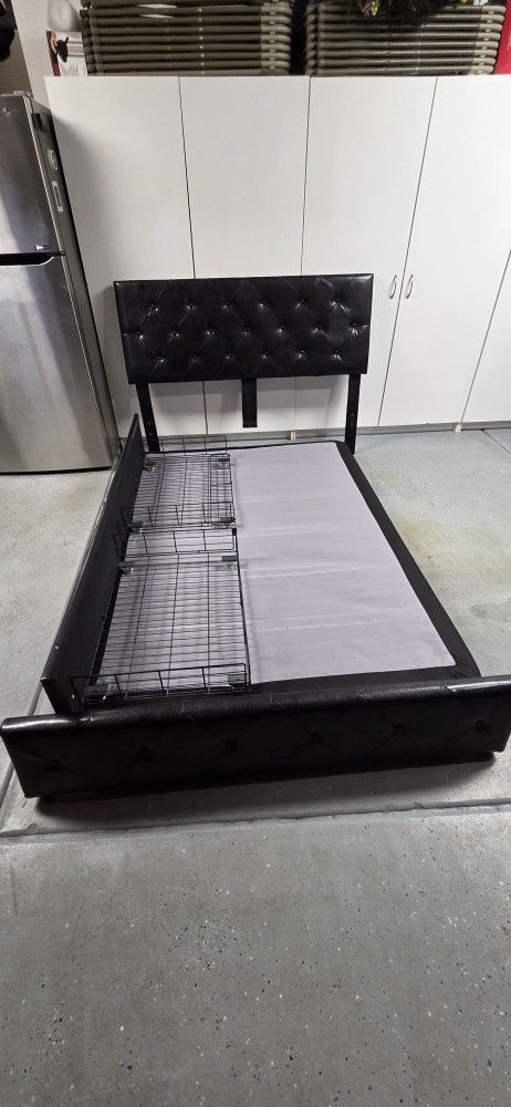 Full Size Bed