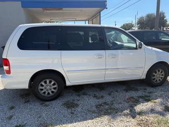 2005 KIA Sedona