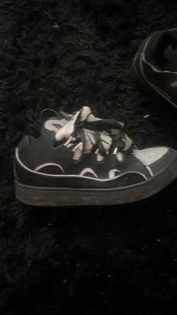 lanvin curbs