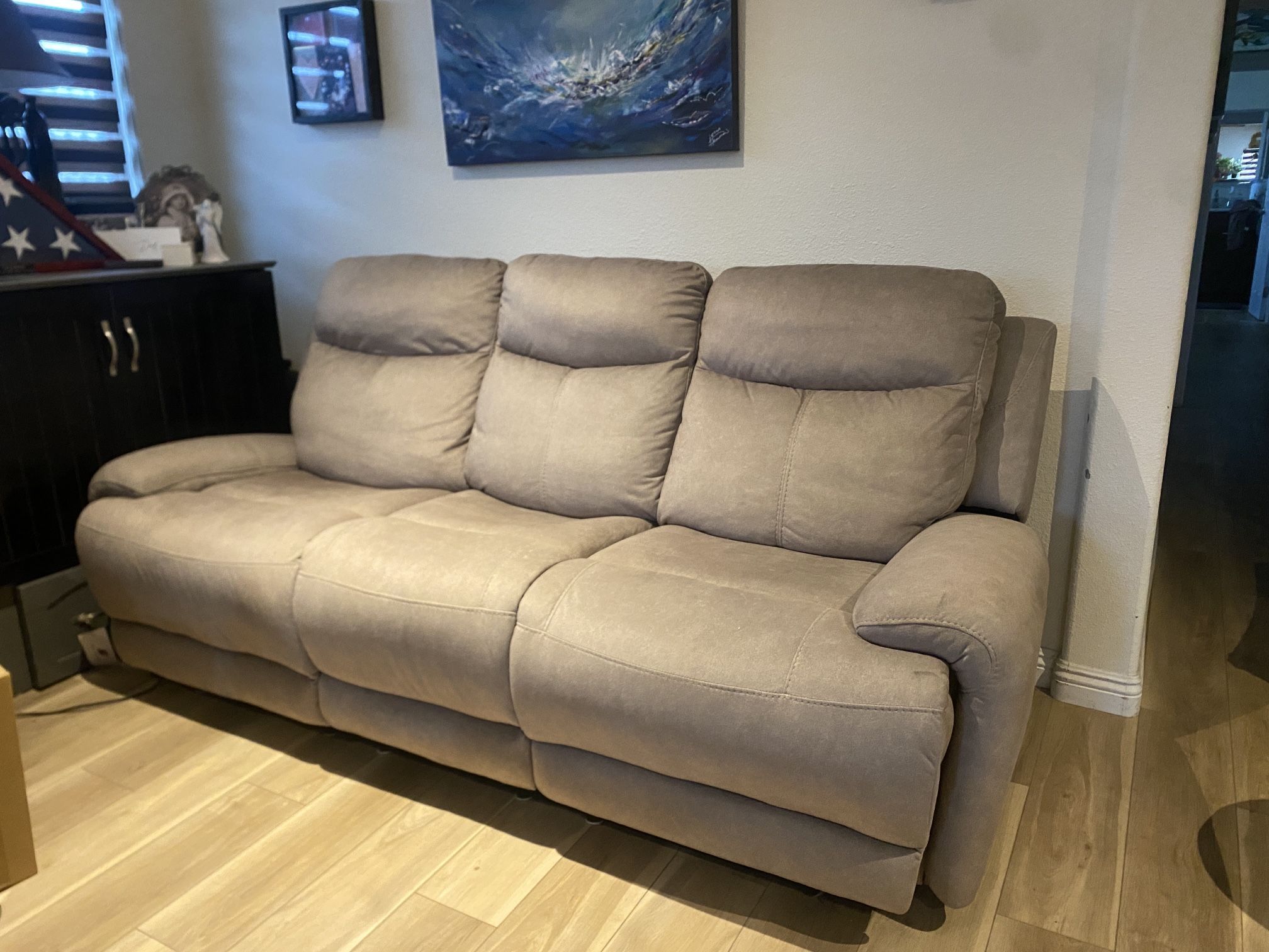 Like New sofa Recliner (headrest feature) with USB Input (pick Up today and I will Include the loveseat for free)