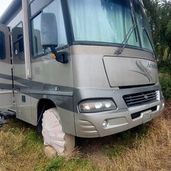 2005 Adventurer 38J