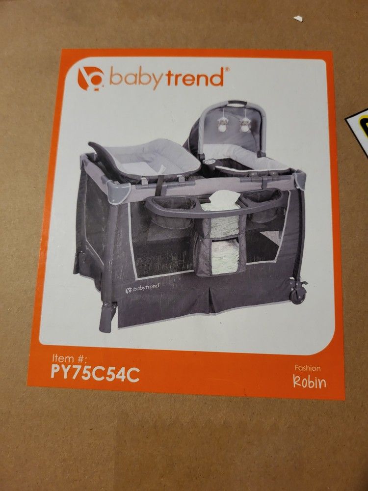Baby Trend Retreat Nursery Center Robin (UNOPENED)