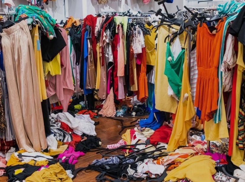 Women’s LOT of XL Clothes 20 Pieces