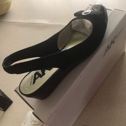 Anne Klein size 8 shoes
