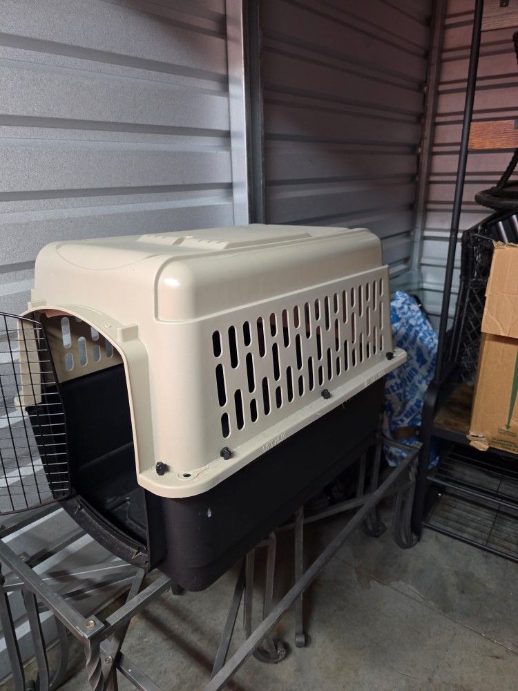 Medium Sized Dog Kennel