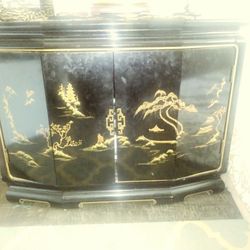 Chinese Cabinet Black & Gold