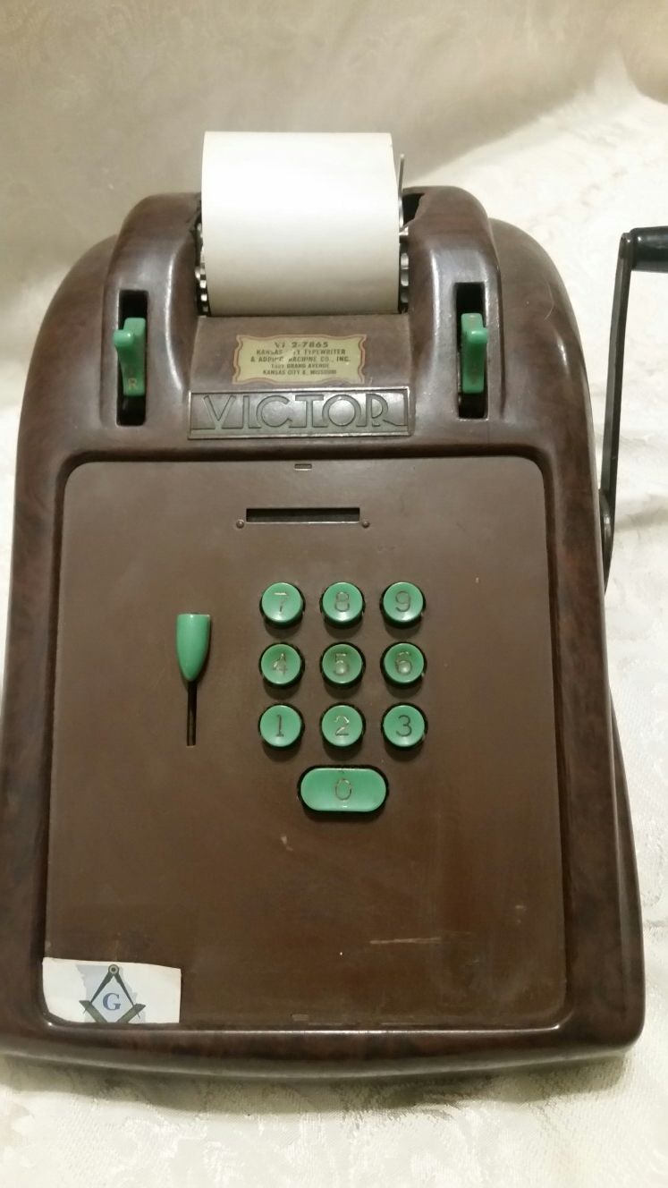 Vintage Victor 1930's Bakelite 10 key manual adding machine