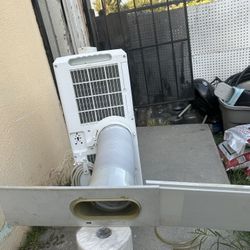 LG Portable Air Conditioner 