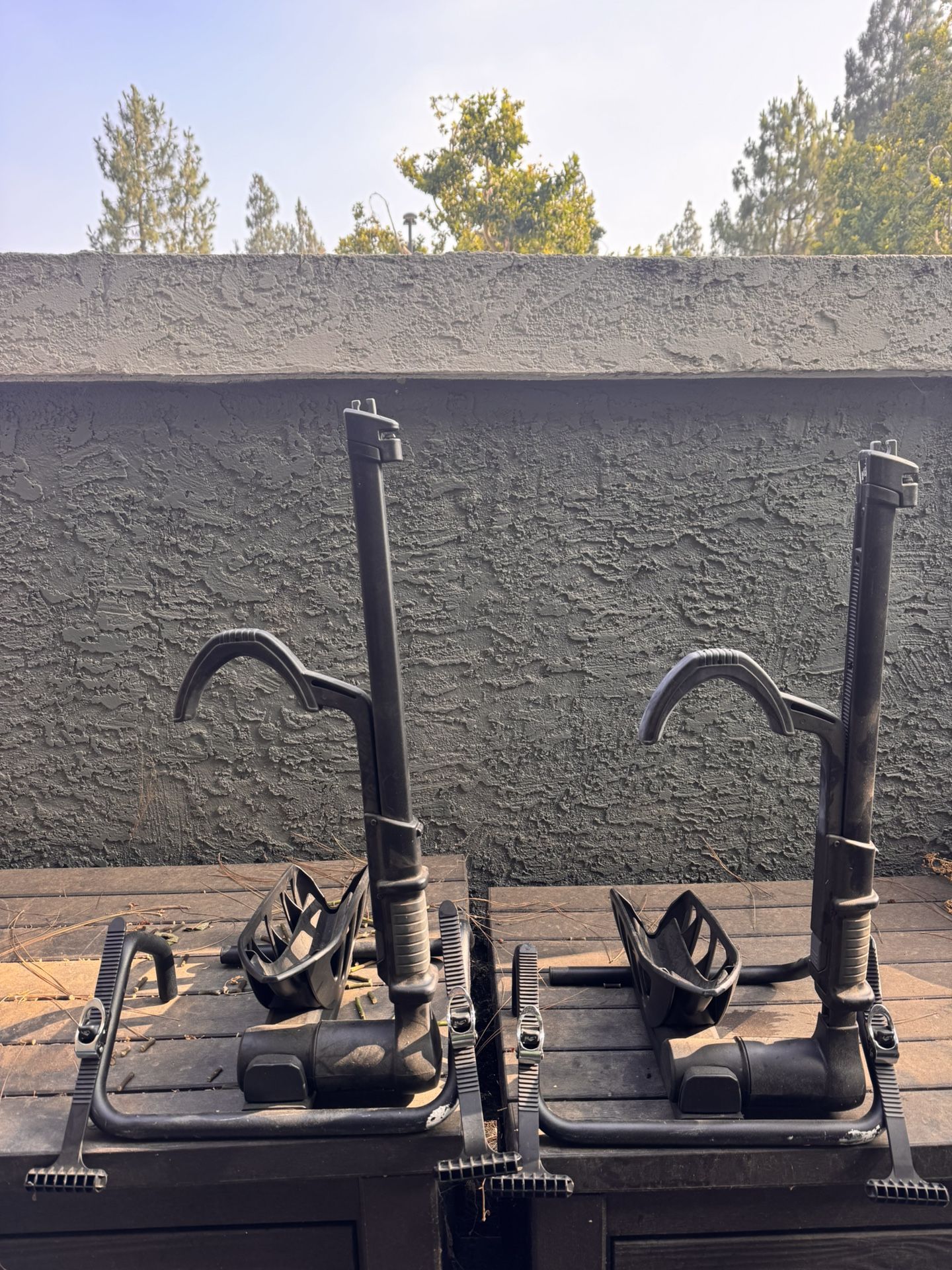 Thule Bike Rack Selling Both
