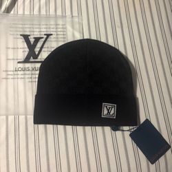 Black Louis V Beanie Hat