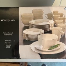 Dinnerware Set For 8