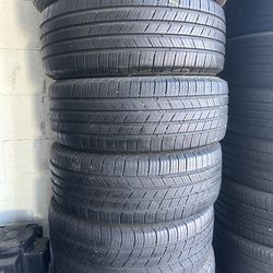 SET OF TIRE 205 55 16 Michelin 85% LIFE