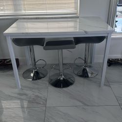 White Dining Table With 4 Stools 