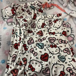Hello Kitty White Valentine Pjs
