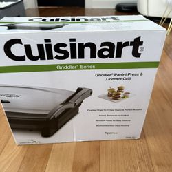Brand New Cuisinart Griddler 