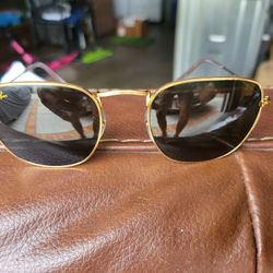 Ray Ban