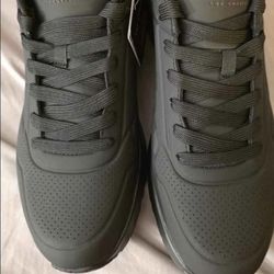 NEW SKECHERS STREET (UNO(