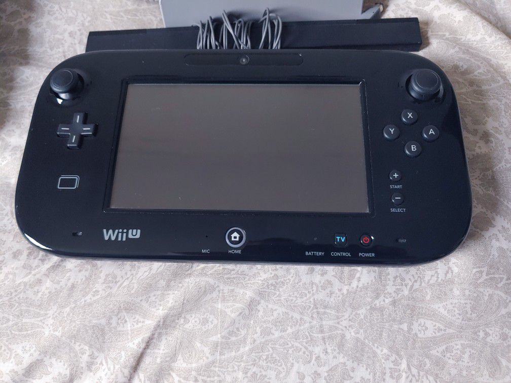 Wii U Black 32 GB with GamePad And Many Games!!! Super Smash Bros, Super  Mario 64, Xenoblade, Etc for Sale in Orange, CA - OfferUp