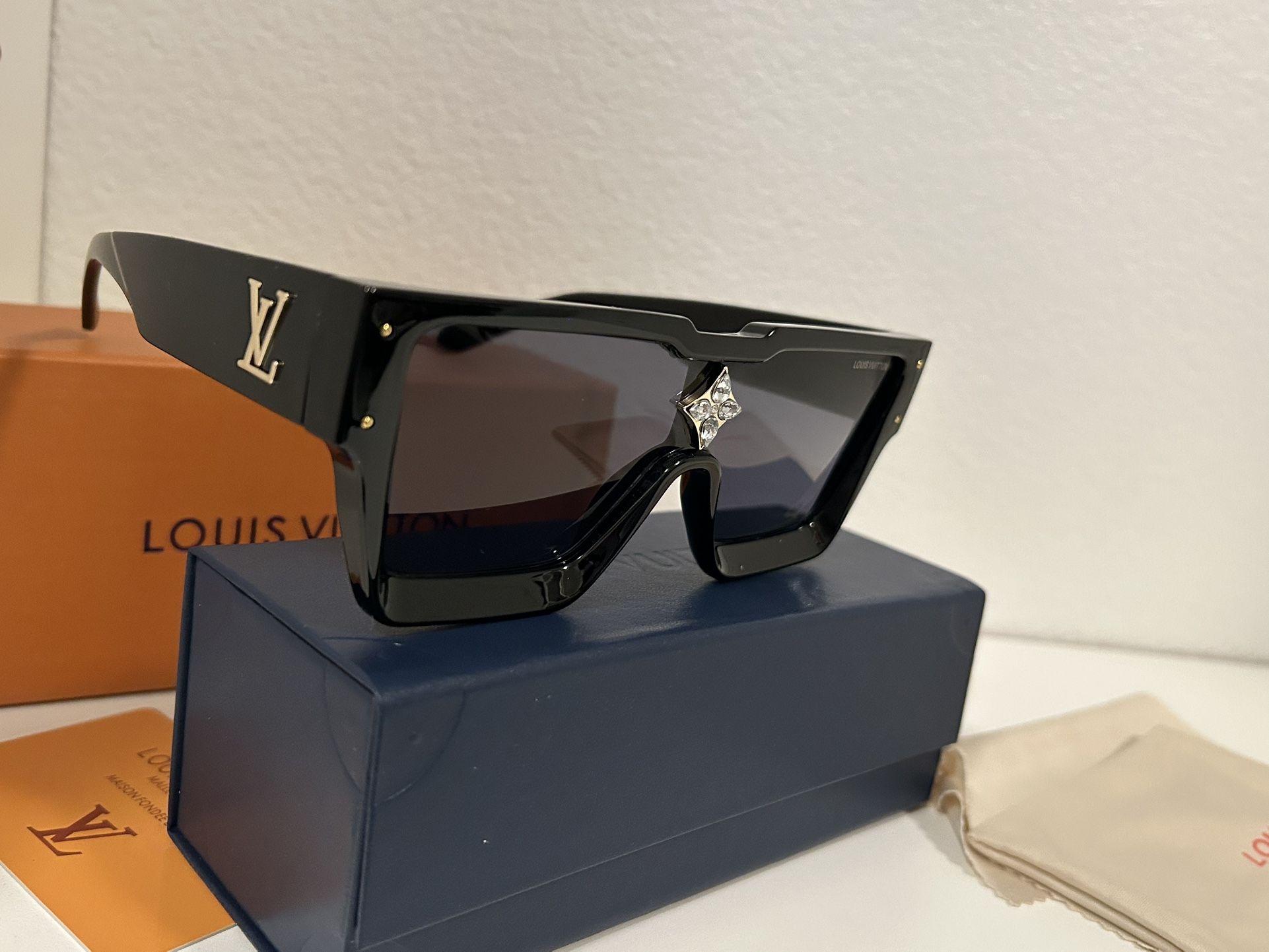 New Cyclone sunglasses unisex