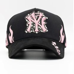 31 Hats "NY Pearls"