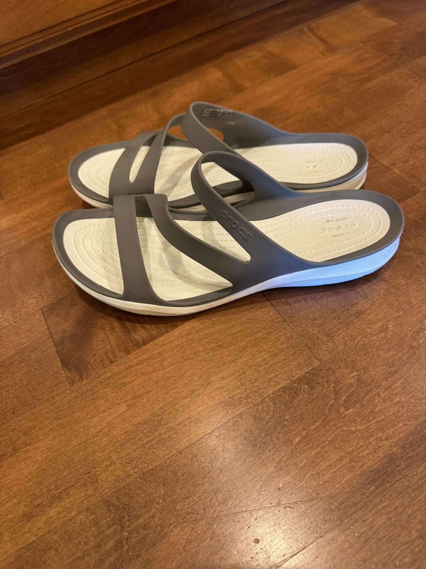 Woman’s Crocs Iconic Comfort Sandals Shipping Available