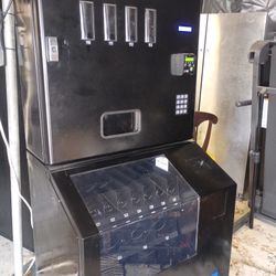 Vending machine credit card/cash 