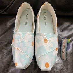 New Flowers Toms