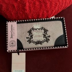 Brand New Juicy Couture Wallet 