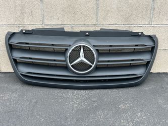 2019-2025 Mercedes-benz Sprinter Grille Oem