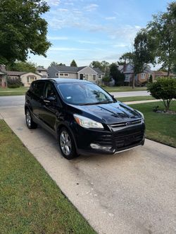 2013 Ford Escape SEL.. $3900.. RUNS GOOD