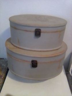 Storage trunks