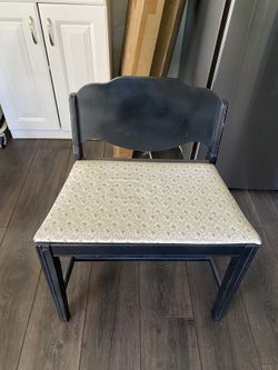 Vanity Chair