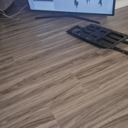 48" Samsung Not Smart Good Condition 