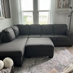 Sectional Couch. 