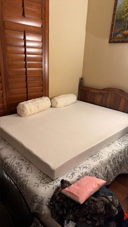 Ivory Full Size Memory Foam Mattress