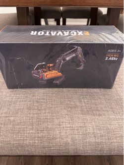RC Excavator