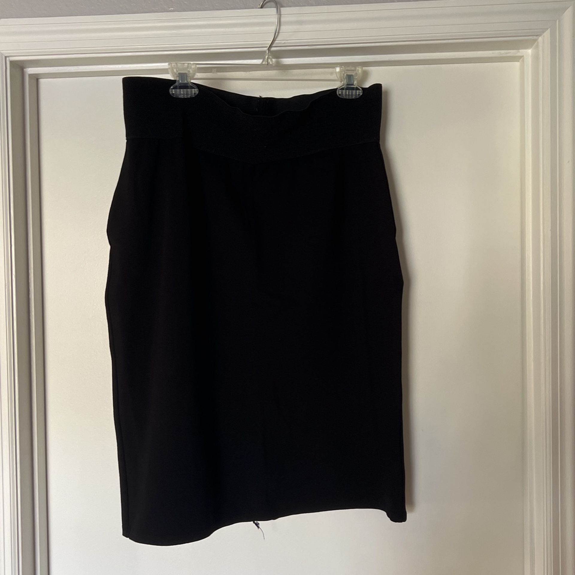 Ladies Black Skirt 2x