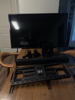 LG -Smart TV  55”