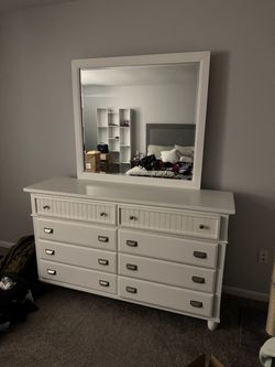 Dresser - Bobs Furniture