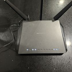 Netgear Nighthawk smart Wi-Fi Router (R7000) 