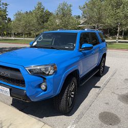 2019 Toyota 4Runner SR5 Waialua Edition – Lifted, Clean, Head Turner