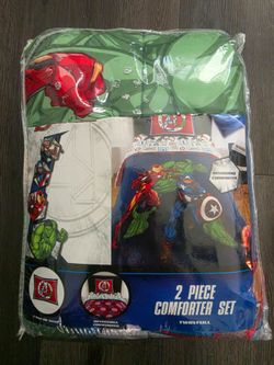 Twin/full size comforter Avengers with soft blanket