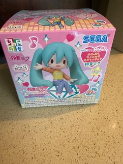 SEGA Hatsune Miku Desktop Decorate Love and Berry Version Mini Figure