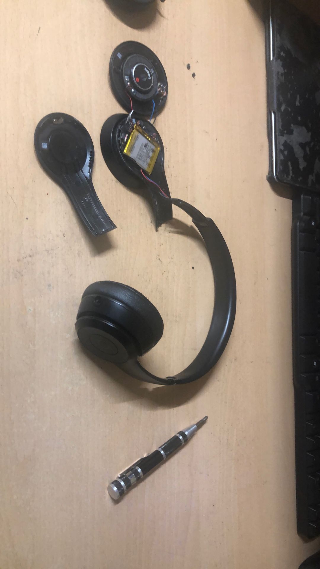 Beats Solo 3 For Parts