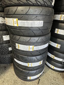 305/35R20 New Mickey Thompson Tires S/S