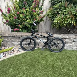 Sunday BMX Bike