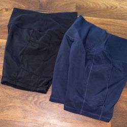 Small shorts with pockets