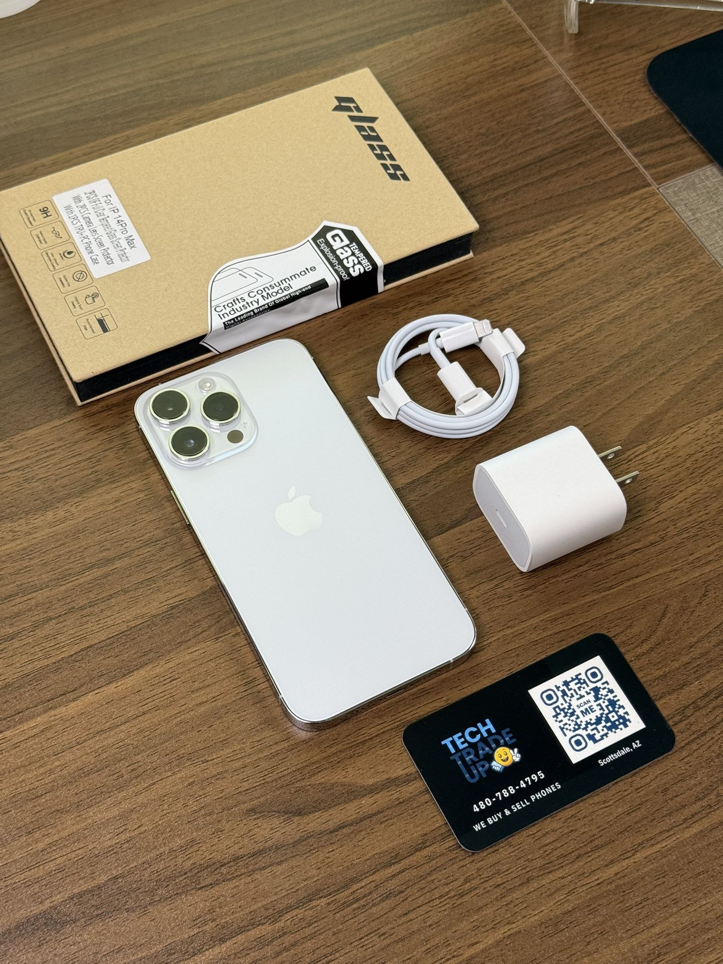 iPhone 14 Pro Max 128Gb White 🤍 Unlocked *Free Case, Screen Protector And Charger*
