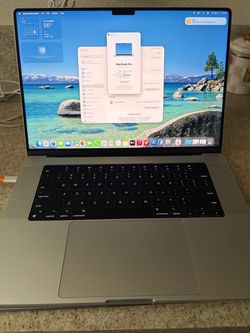New Apple MacBook Pro 16” m4 max 36gb ram 1TB 32c GPU AppleCare plus 2028!!!