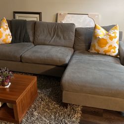 Z Gallerie Sleeper Sectional 